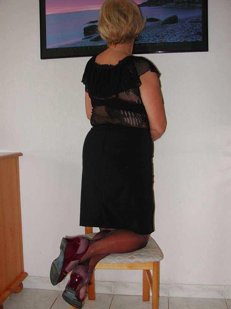 25P Mature Beauty - Annick 22