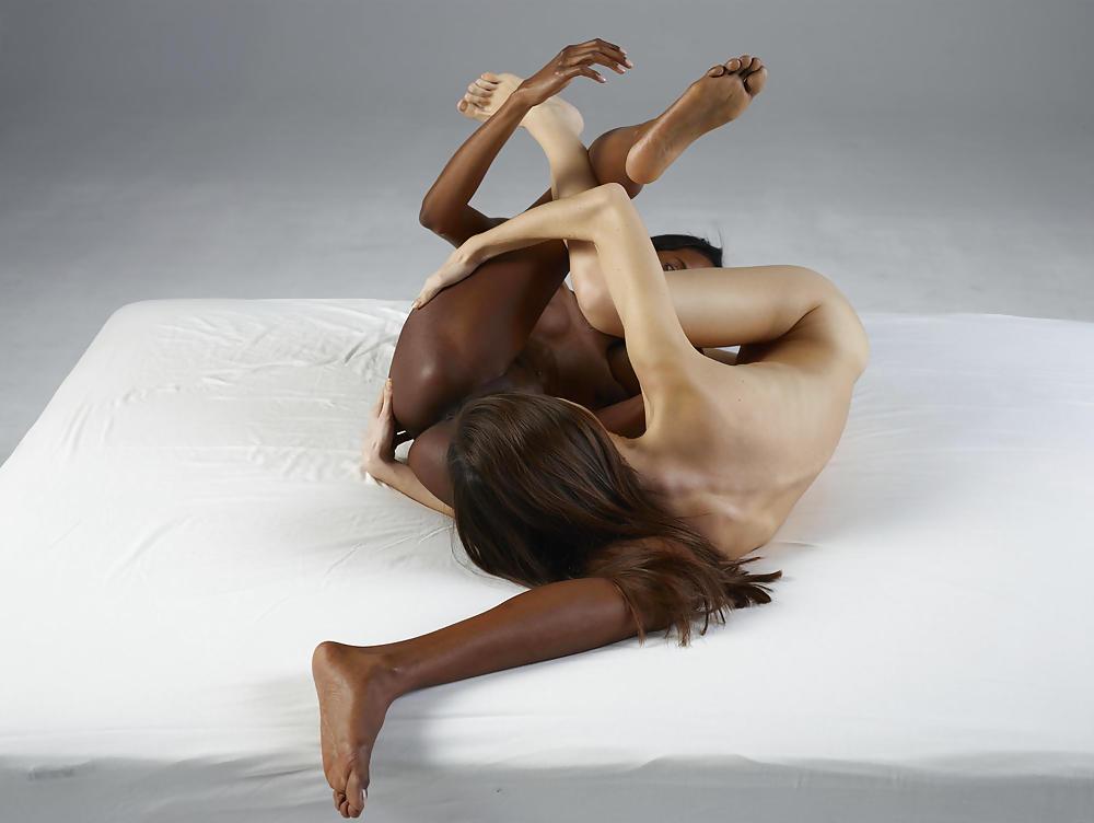 25P Interracial Beauty Set