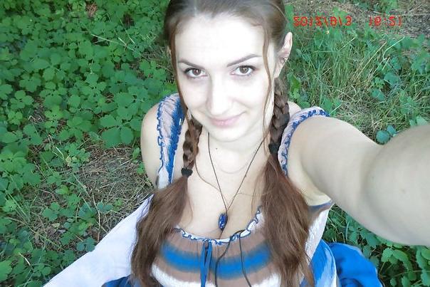 16P Busty Russian Woman 574