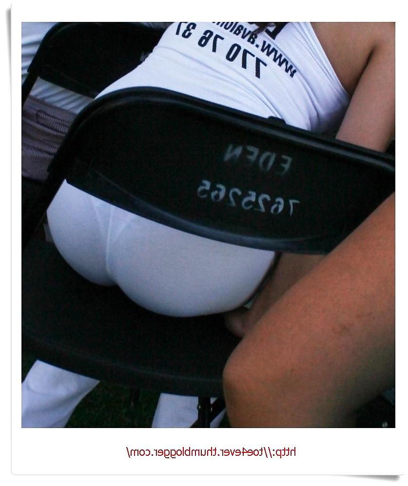 25P I can see your knickers through your clothes