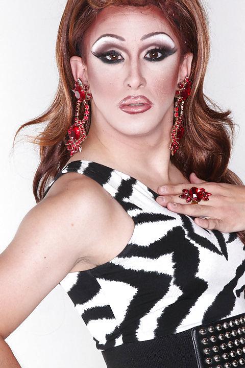 25P The Beauty of Drag