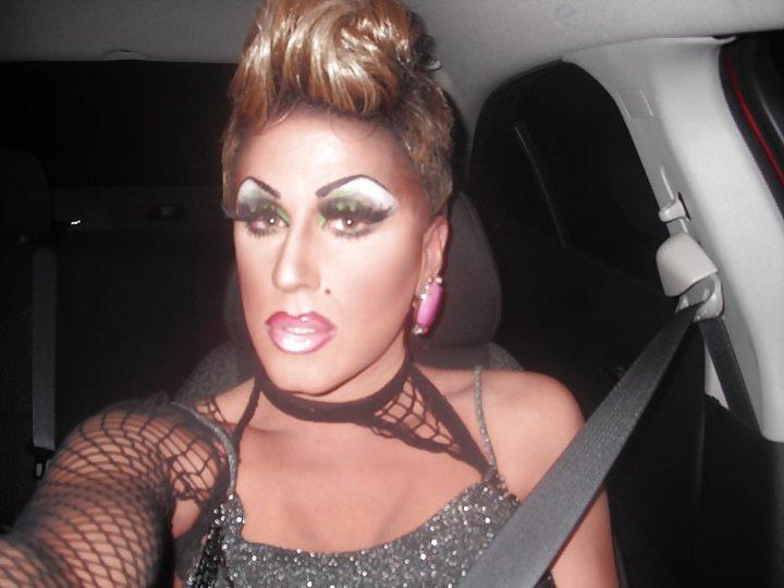 25P The Beauty of Drag