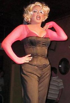 25P The Beauty of Drag