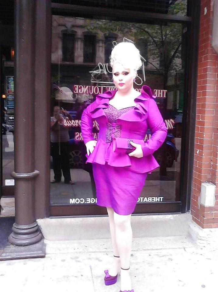 25P The Beauty of Drag