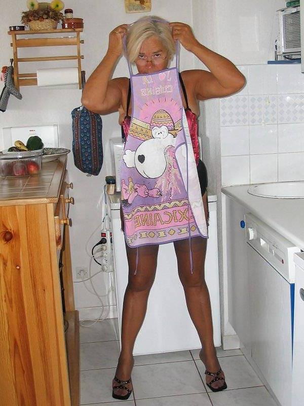 25P Mature Beauty - Annick 17
