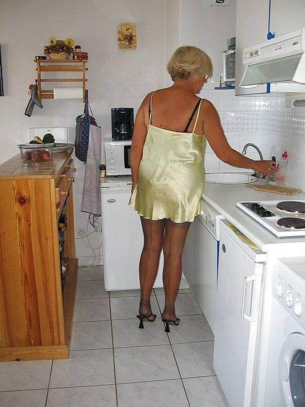 25P Mature Beauty - Annick 17