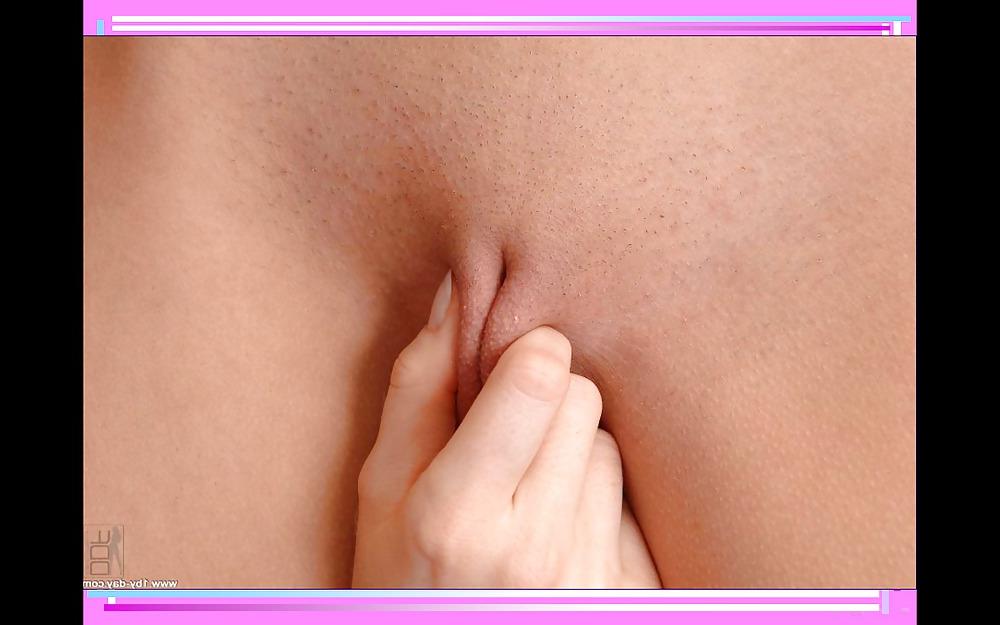25P Hot Barley Legal Lesbians