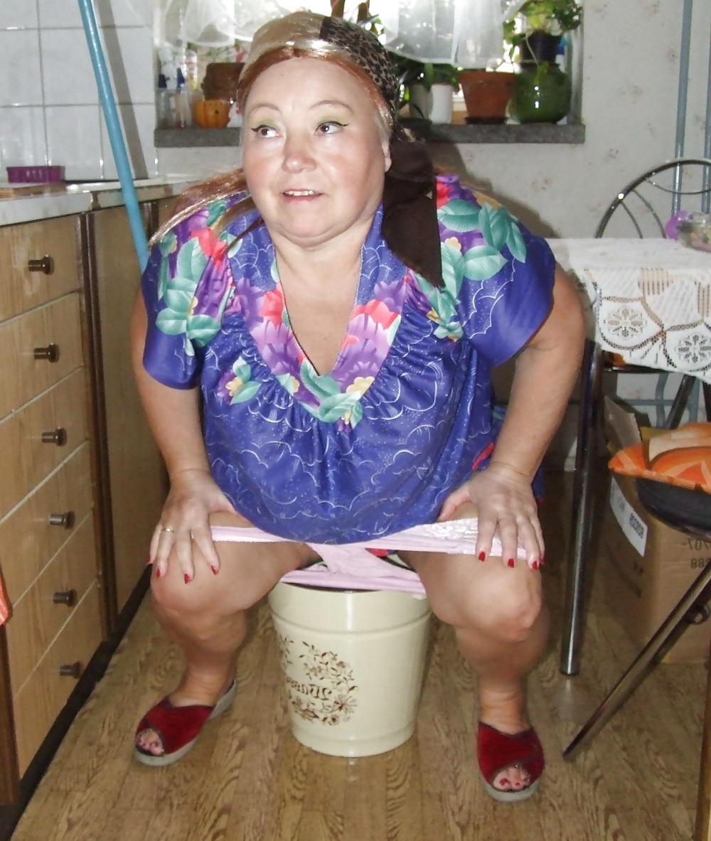 16P Woman  in the cleaning