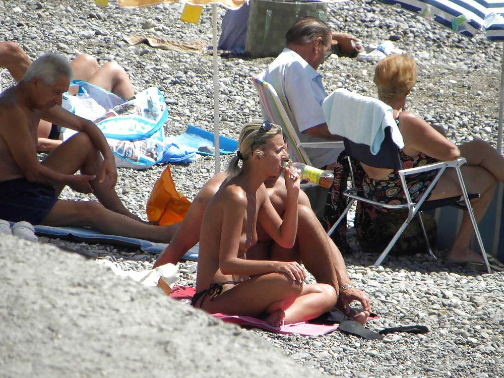 25P The beach 93