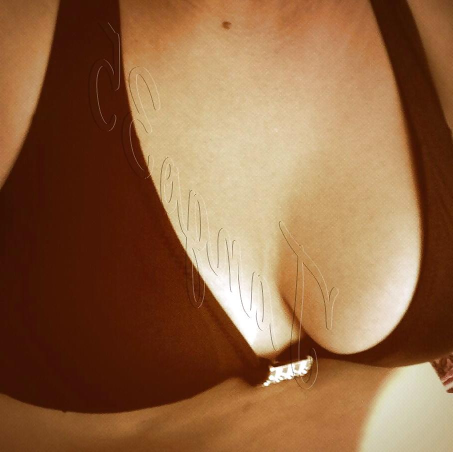 18P Turkish Married Woman
