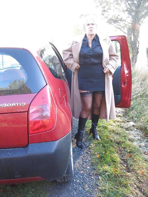 25P Mature Beauty - Annick 31