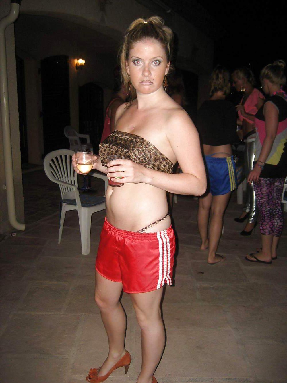 25P Girls on vacation