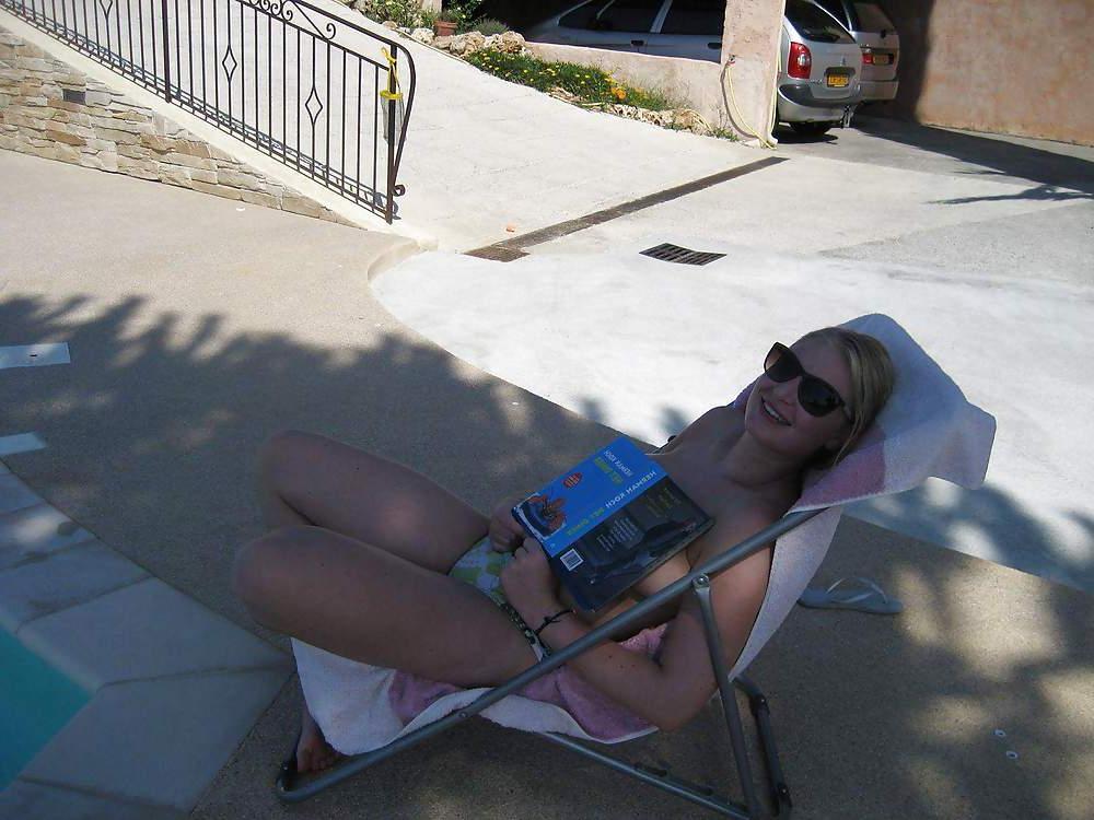 25P Girls on vacation