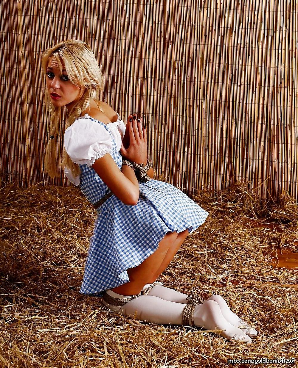 25P On her knees