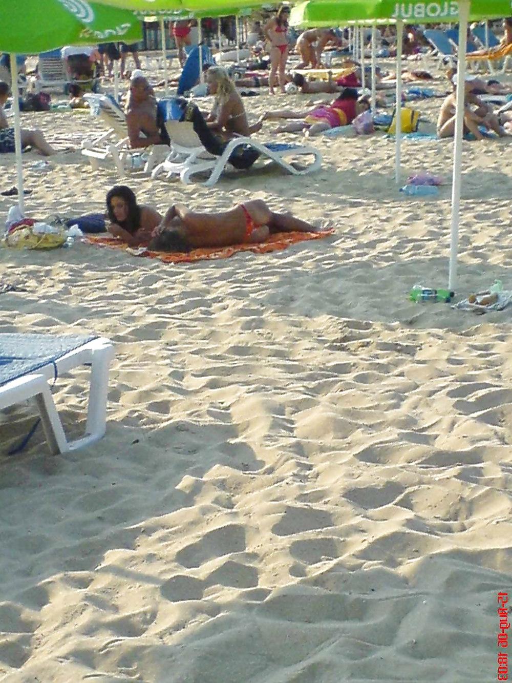 25P The beach 162