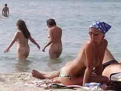 25P The beach 165