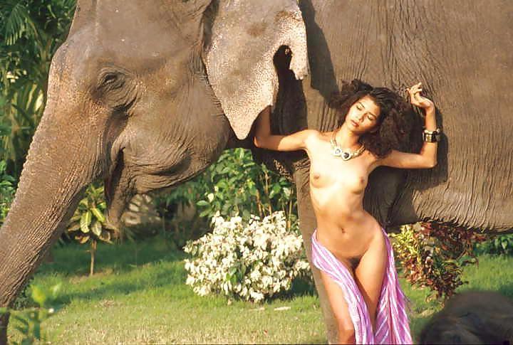 10P DESI SLUTS OUTDOOR FUN