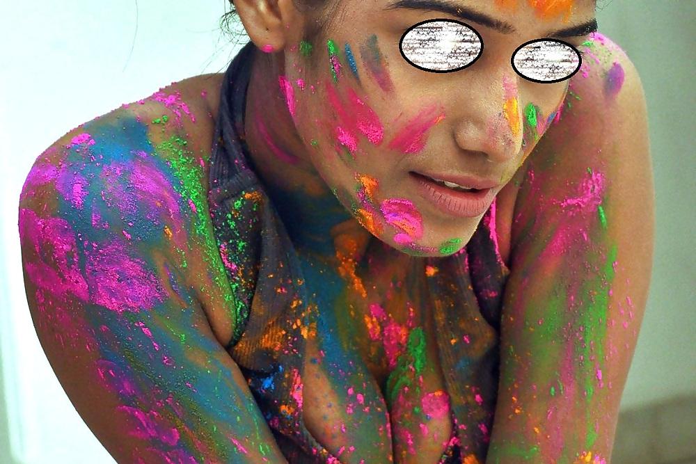 25P Desi HOLI