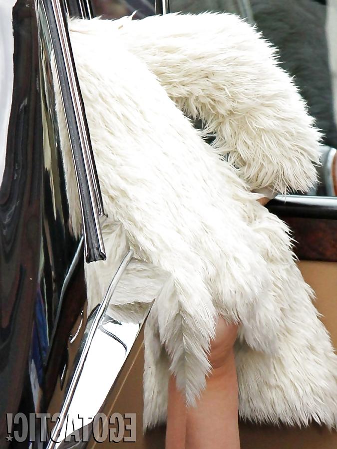 7P Kate Moss See-Through Shirt and Upskirt Filming in London