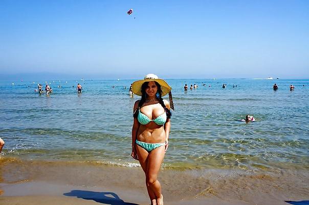 24P Busty Russian Woman 935