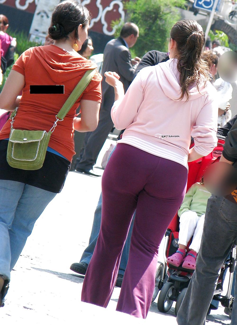 25P Wives With Big Asses VPL And See Thru Leggings