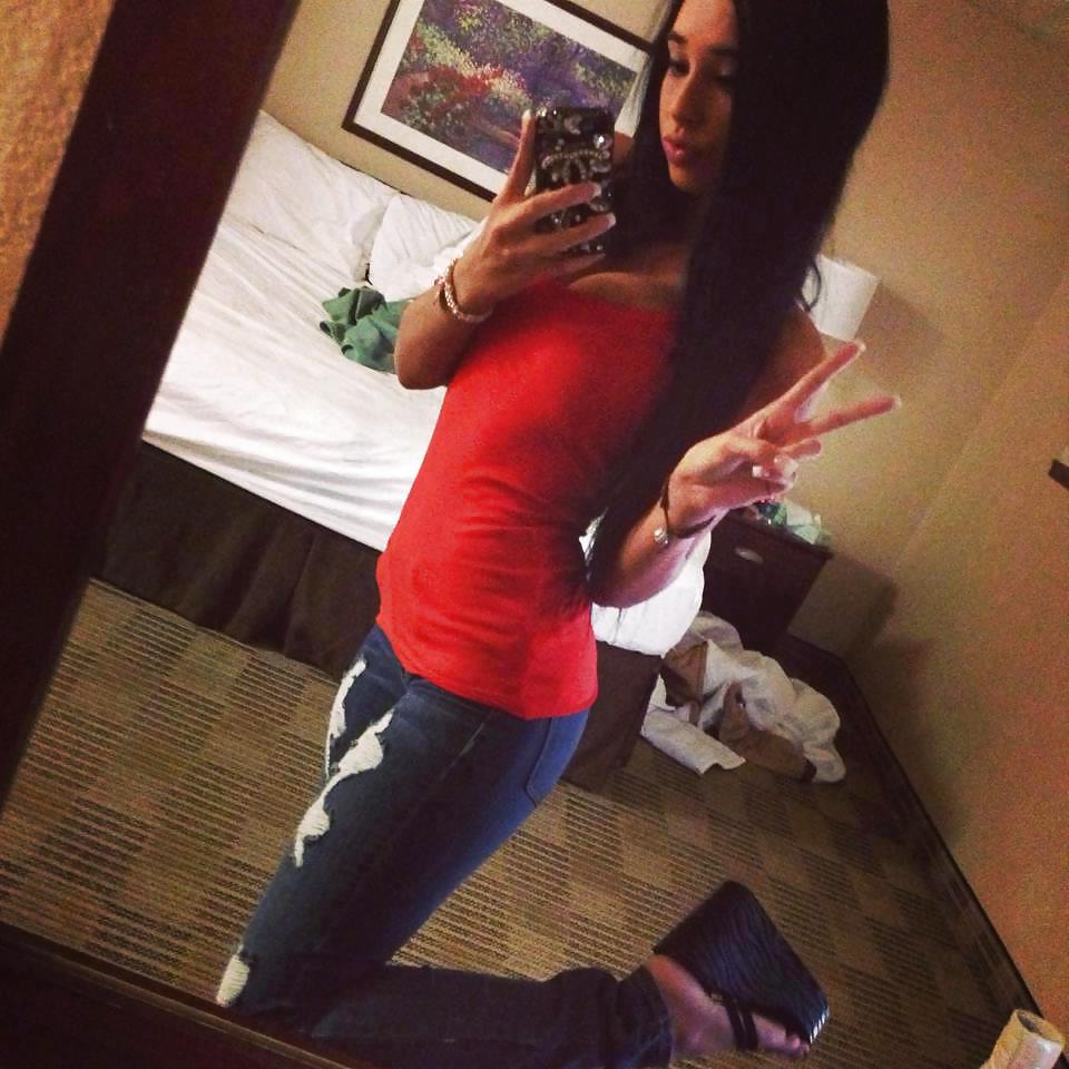 25P Selfshot hotties no 71