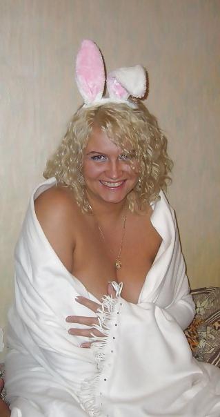 16P Busty Russian Woman 1228