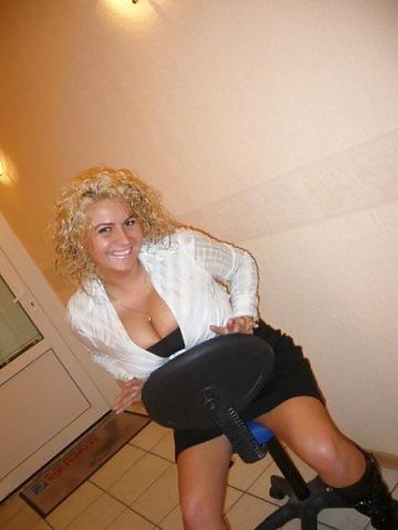 16P Busty Russian Woman 1228