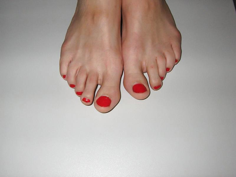 7P Lick feet