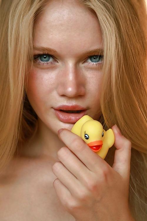 25P Beauty in the lens of Mike Dowson
