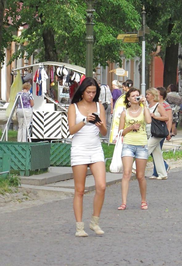 25P Candid Streets Babes by Voyeur TROC