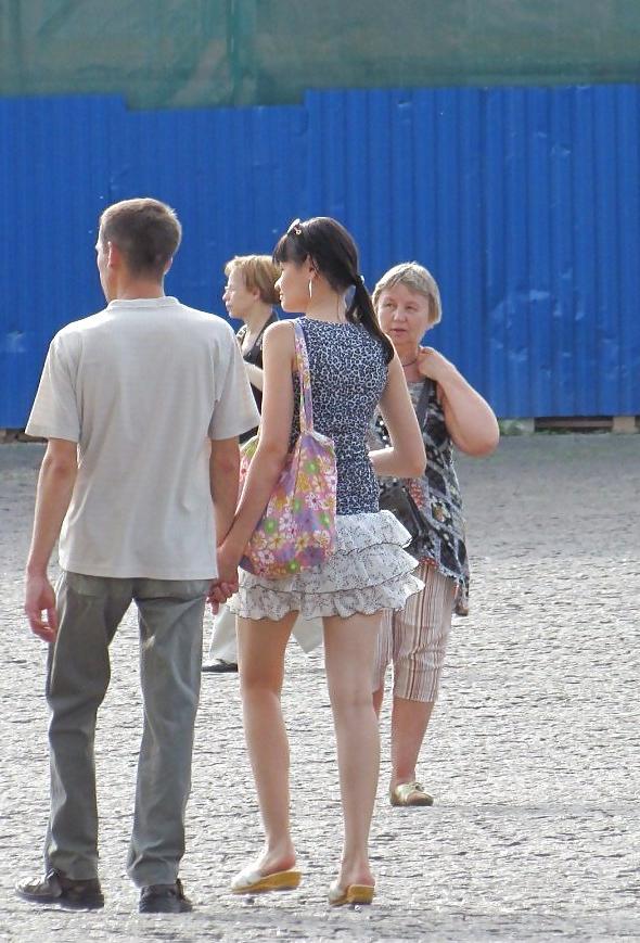 25P Candid Streets Babes by Voyeur TROC