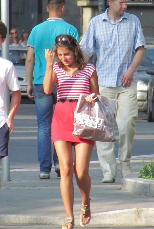 25P Candid Streets Babes by Voyeur TROC