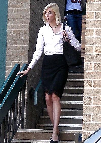 25P Candid Streets Babes by Voyeur TROC
