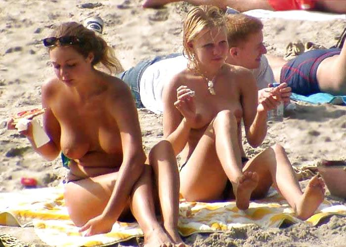 25P The beach 174