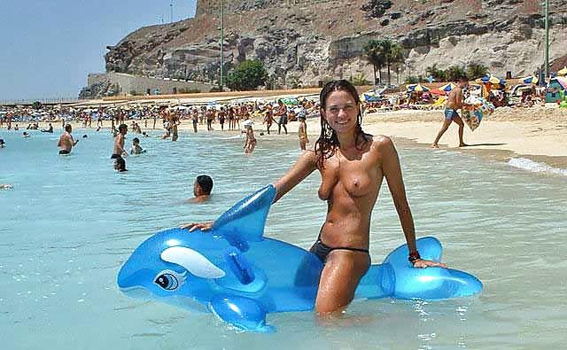 25P The beach 174