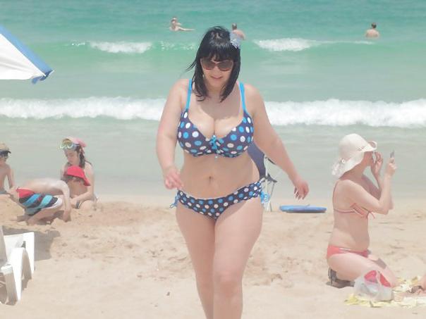 17P Busty Russian Woman 969