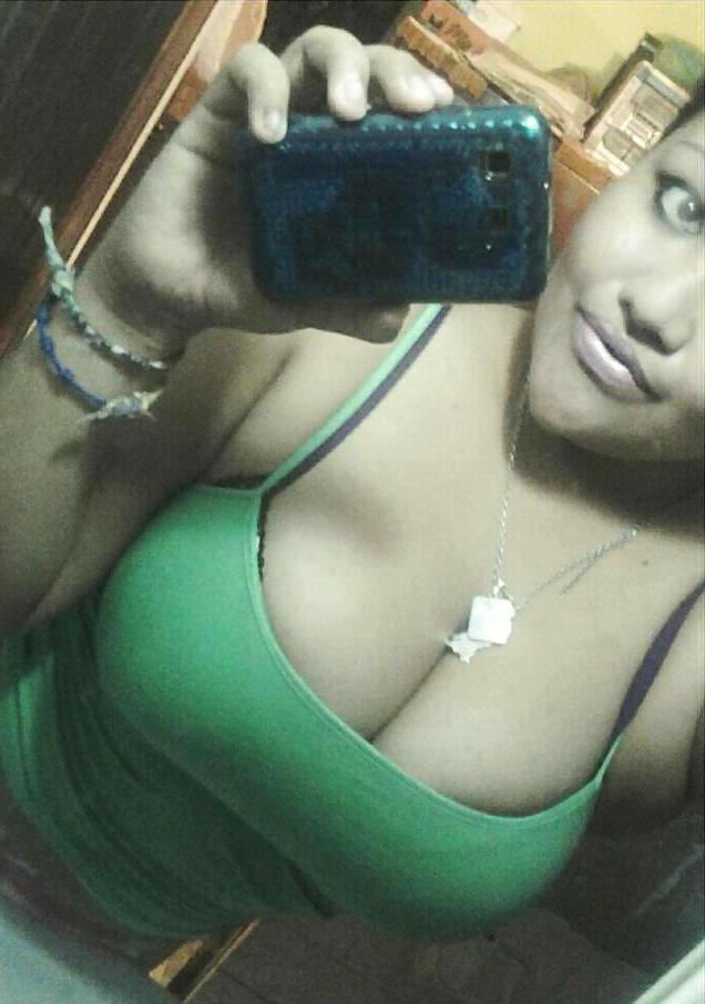 25P Selfshot hotties no 63