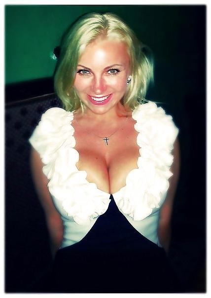15P Busty Russian Woman 1240