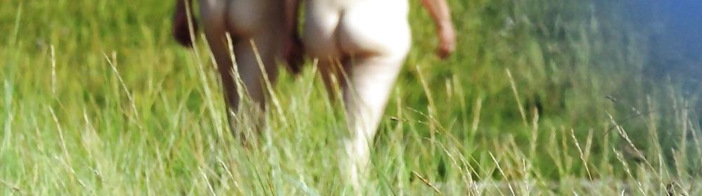 10P Sluts secretly photographed on the beach
