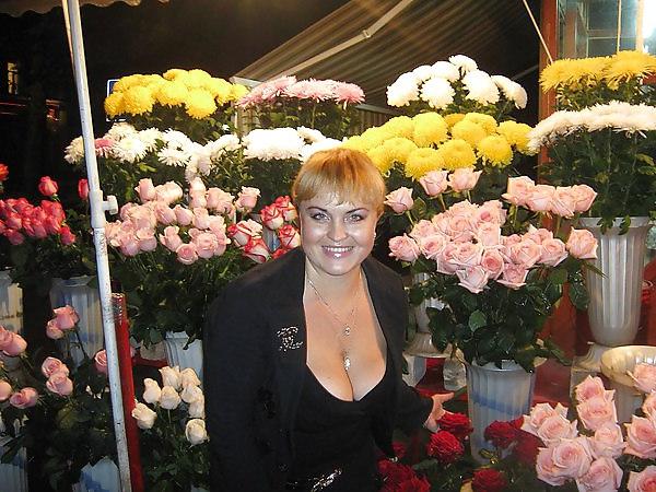 14P Busty Russian Woman 1247