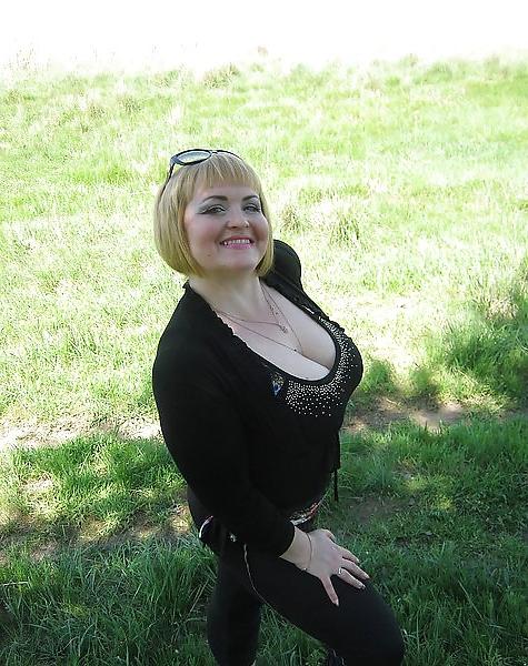 14P Busty Russian Woman 1247
