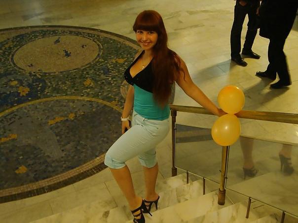 18P Busty Russian Woman 901