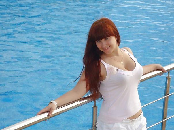 18P Busty Russian Woman 901