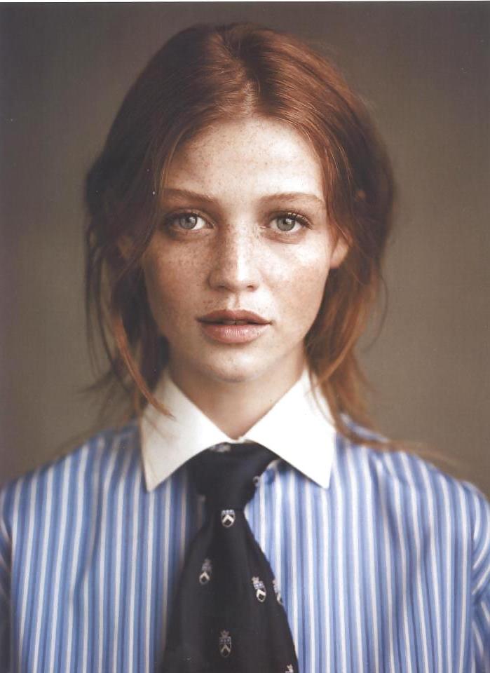 25P Blue-eyed-Red-haired