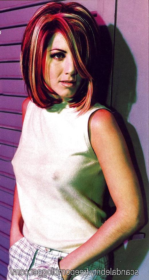 16P Jennifer Aniston See-Thru 4