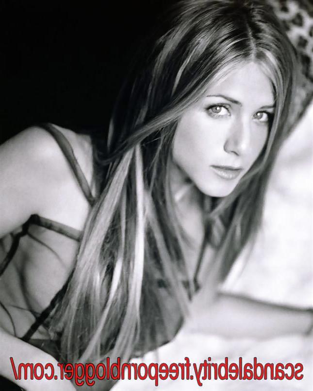 16P Jennifer Aniston See-Thru 4