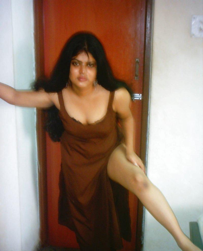 25P Desi Housewife NehaNair