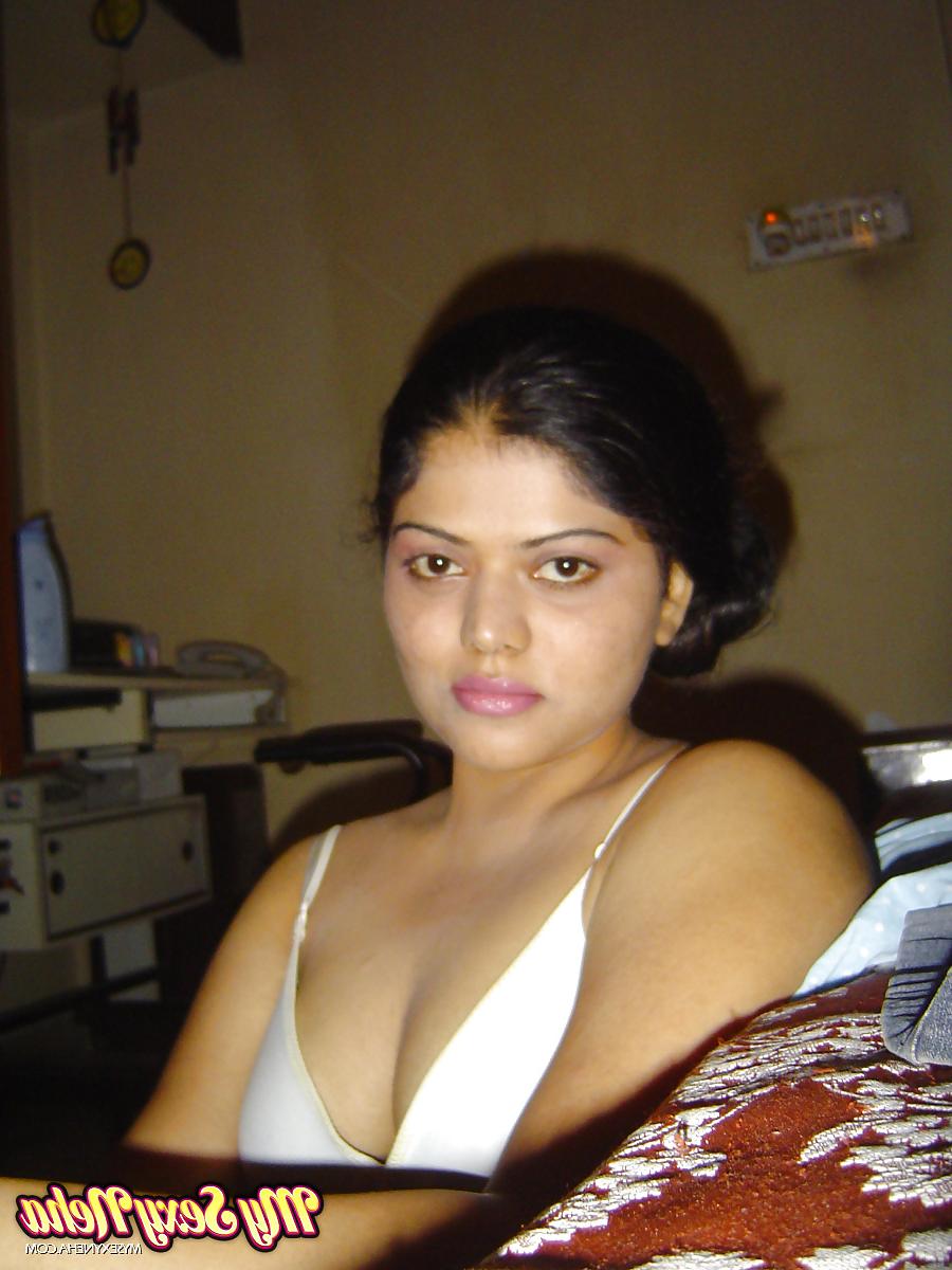 25P Desi Housewife NehaNair