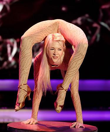 17P Flexible girls 